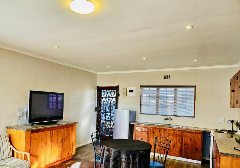 6 Bedroom Property for Sale in Belhar Western Cape